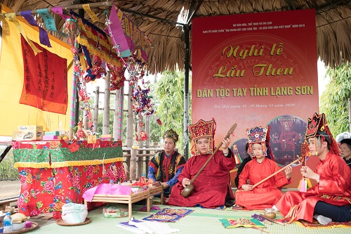 Tái hiện nghi thức lẩu Then của người Tày tỉnh Lạng Sơn